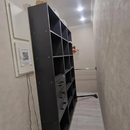 1 комн в кадоре на таирова Apartment