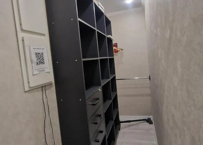 1 комн в кадоре на таирова Apartment